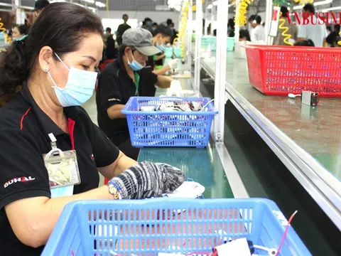 Gỡ khó để doanh nghiệp 'sống chung' với đại dịch