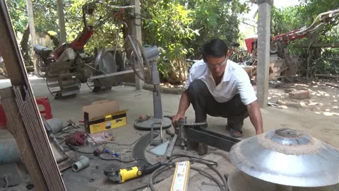 "Kỹ sư chân đất" và những sáng chế hữu ích ở Bình Định