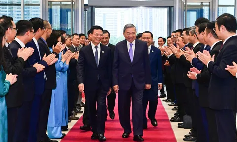 2.700 khách tham dự Lễ kỷ niệm 80 năm Bưu chính Viễn thông, 66 năm Khoa học Công nghệ