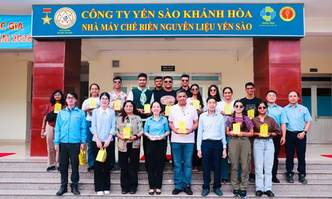 THAM QUAN NHÀ MÁY CHẾ BIẾN YẾN SÀO CHẤT LƯỢNG QUỐC TẾ