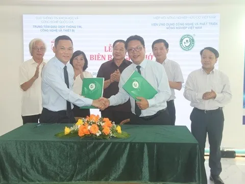 Lễ ký kết Biên bản ghi nhớ hợp tác giữa Trung tâm Giao dịch thông tin công nghệ và thiết bị với Viện Ứng dụng công nghệ và phát triển nông nghiệp Việt Nam