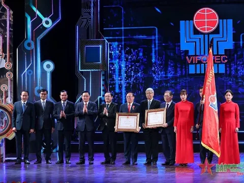 Chủ tịch Quốc hội Vương Đình Huệ: Phát triển khoa học và công nghệ là sự nghiệp của toàn Đảng, toàn dân