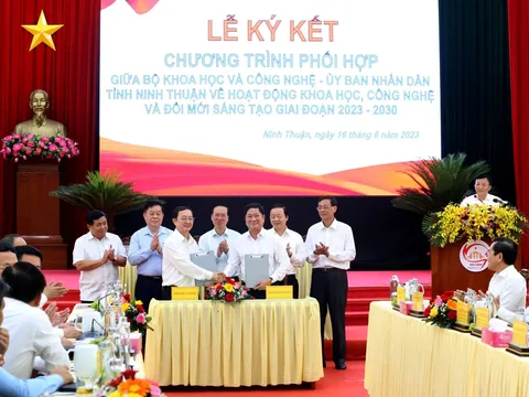 Bộ Khoa học và Công nghệ và UBND tỉnh Ninh Thuận ký kết Chương trình phối hợp về hoạt động KH,CN&ĐMST giai đoạn 2023-2030