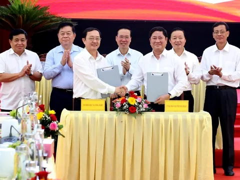 Bộ Khoa học và Công nghệ và UBND tỉnh Ninh Thuận ký kết Chương trình phối hợp hoạt động KHCN&ĐMST