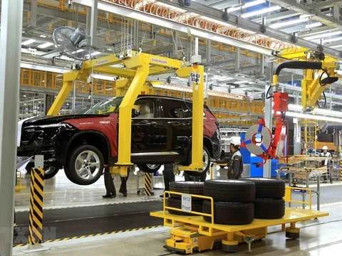 Ngành công nghiệp ô tô bị ảnh hưởng nặng nề nhất bởi sự gián đoạn chuỗi cung ứng trong đại dịch Covid