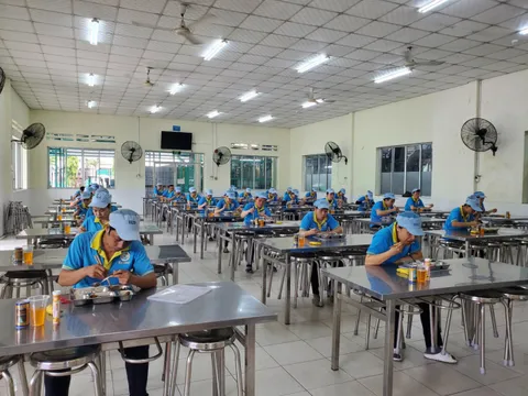 Yến sào Khánh Hòa bảo vệ người lao động trước Covid-19