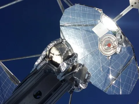 Tạo nhiên liệu từ không khí và ánh nắng