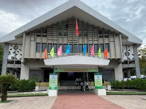 Tháo gỡ "điểm nghẽn" để Cần Thơ trở thành trung tâm khoa học công nghệ