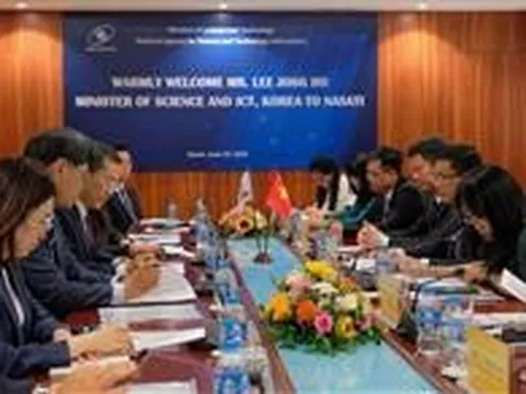 Bộ trưởng Bộ Khoa học, Công nghệ thông tin và truyền thông Hàn Quốc thăm và làm việc với Cục Thông tin khoa học và công nghệ quốc gia
