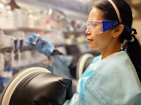 Nhà khoa học Việt dùng trấu chế tạo pin sạc