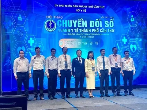 Lấy người dân làm trung tâm chuyển đổi số ngành y tế