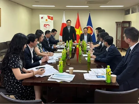 Đầu tư cho nhân lực KH&CN và đãi ngộ trí thức là đầu tư cho phát triển bền vững