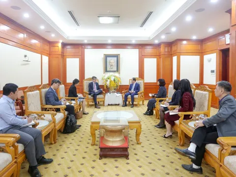 Việt Nam - UNESCO hợp tác phát triển KH,CN&ĐMST