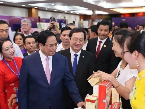 Chào mừng Ngày Khoa học và Công nghệ Việt Nam 18-5 và kỷ niệm 65 năm thành lập Bộ Khoa học và Công nghệ