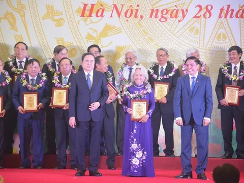 Vinh danh 135 trí thức khoa học công nghệ tiêu biểu 2024