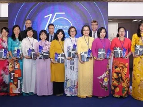 15 năm sứ mệnh thúc đẩy sự phát triển của phụ nữ Việt Nam trong khoa học