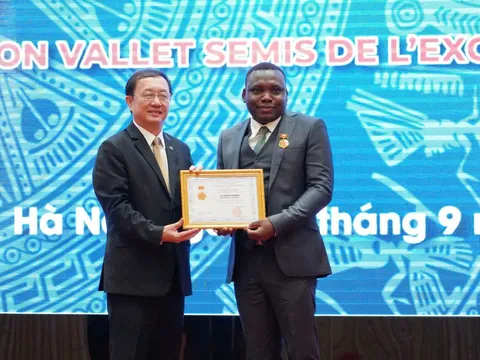 Quỹ học bổng Vallet: 25 năm “gieo hạt” hỗ trợ nhiều tài năng khoa học trẻ