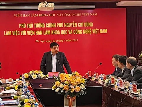 Phát huy tinh thần “dám nghĩ, dám làm, dám thử, dám tiên phong” trong nghiên cứu cơ bản và phát triển công nghệ chiến lược