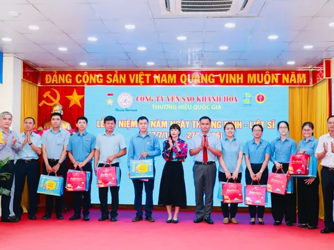 CÔNG TY YẾN SÀO KHÁNH HÒA GẶP MẶT, TRI ÂN CÁC GIA ĐÌNH CHÍNH SÁCH